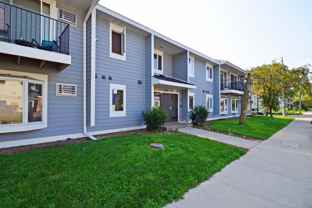 3600 Penn Ave N - Photo 1 of 1