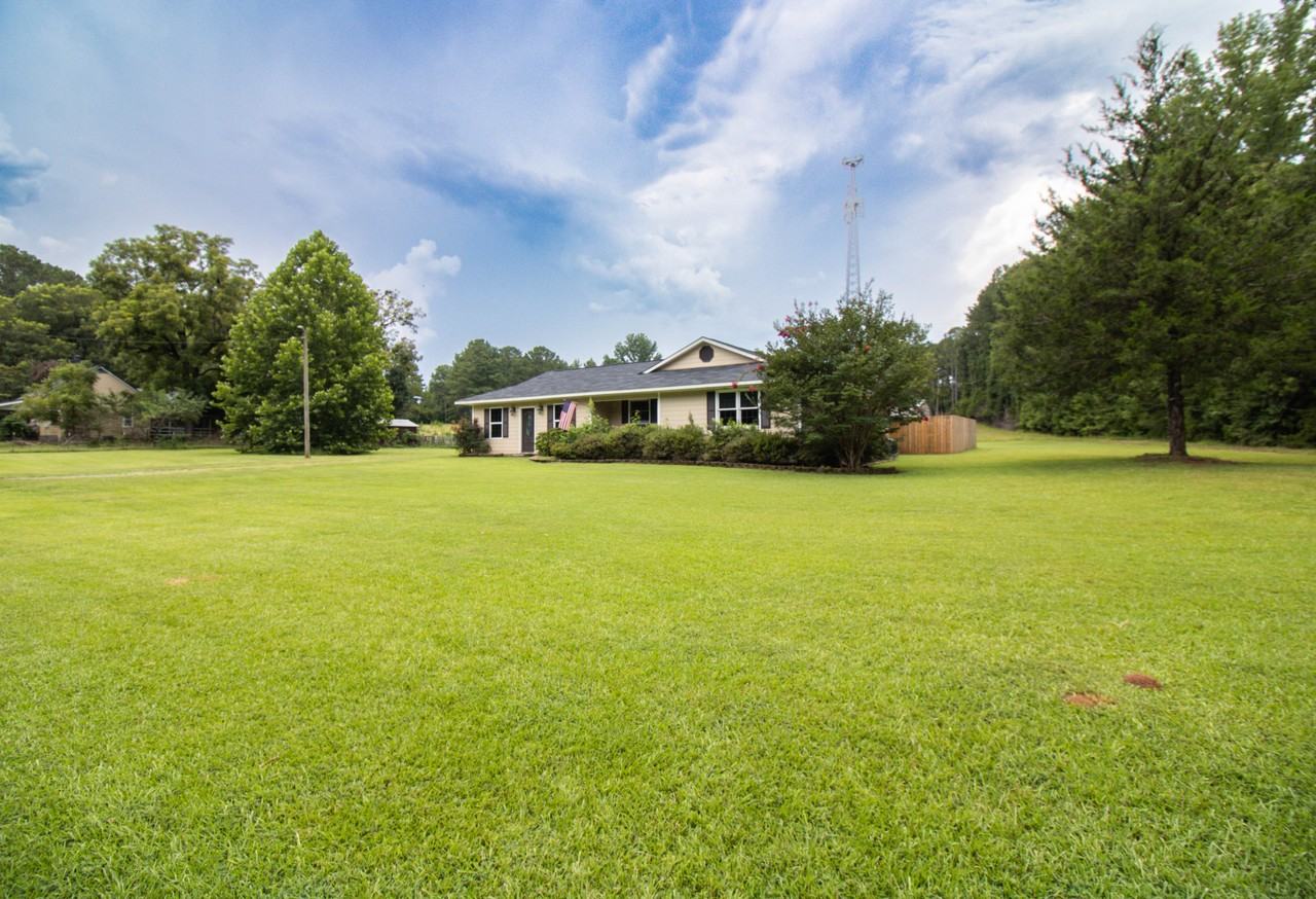 1244 Mountain Hill Rd - Photo 2 of 17