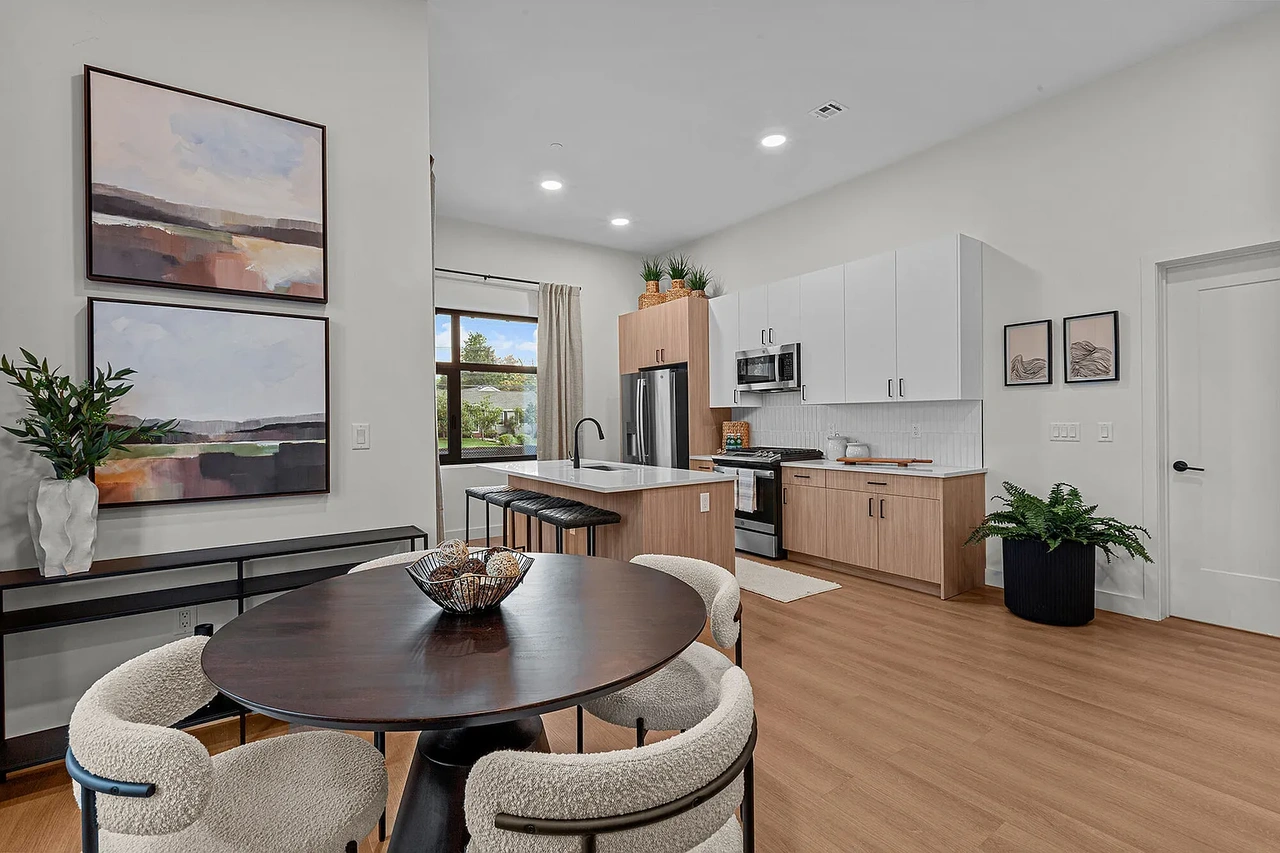 365 Terhune Rd #321 - Photo 3 of 11