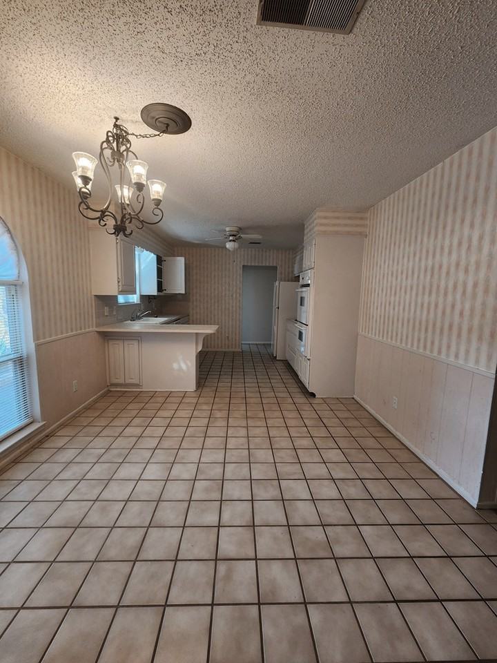 3614 W Kansas Ave - Photo 3 of 10