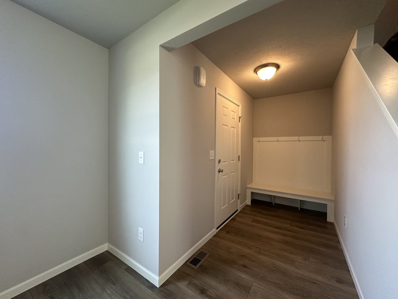 58983 Norton St - Photo 3 of 29