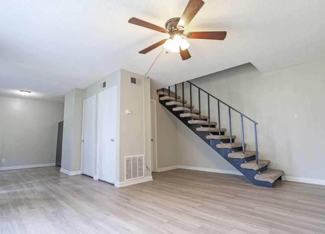 Misty Hollows Apartments - Photo 3 of 32