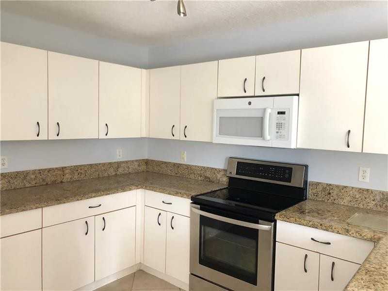 4050 Eastridge Drive - Photo 2 of 10