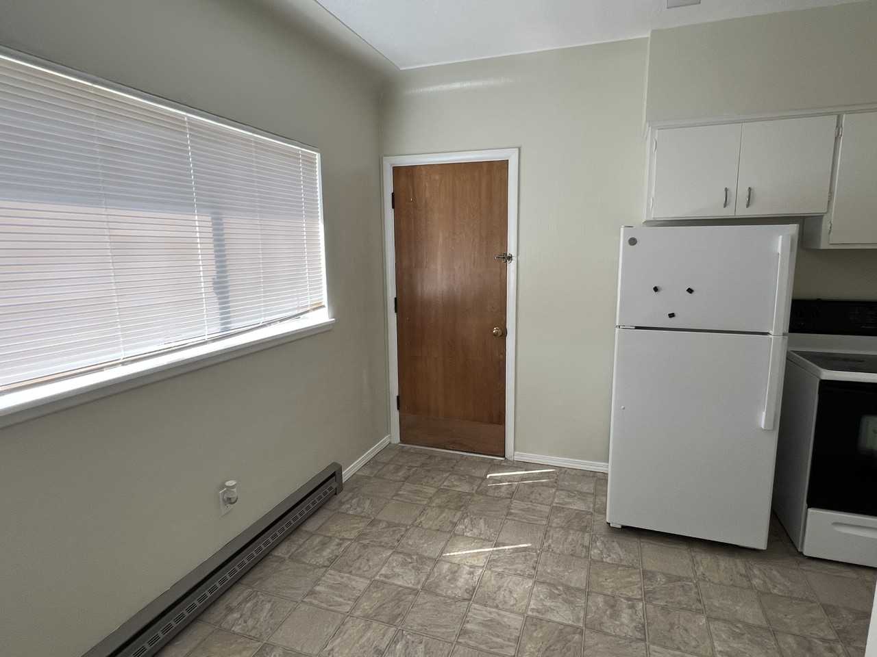 126 Water Street - Photo 4 of 10