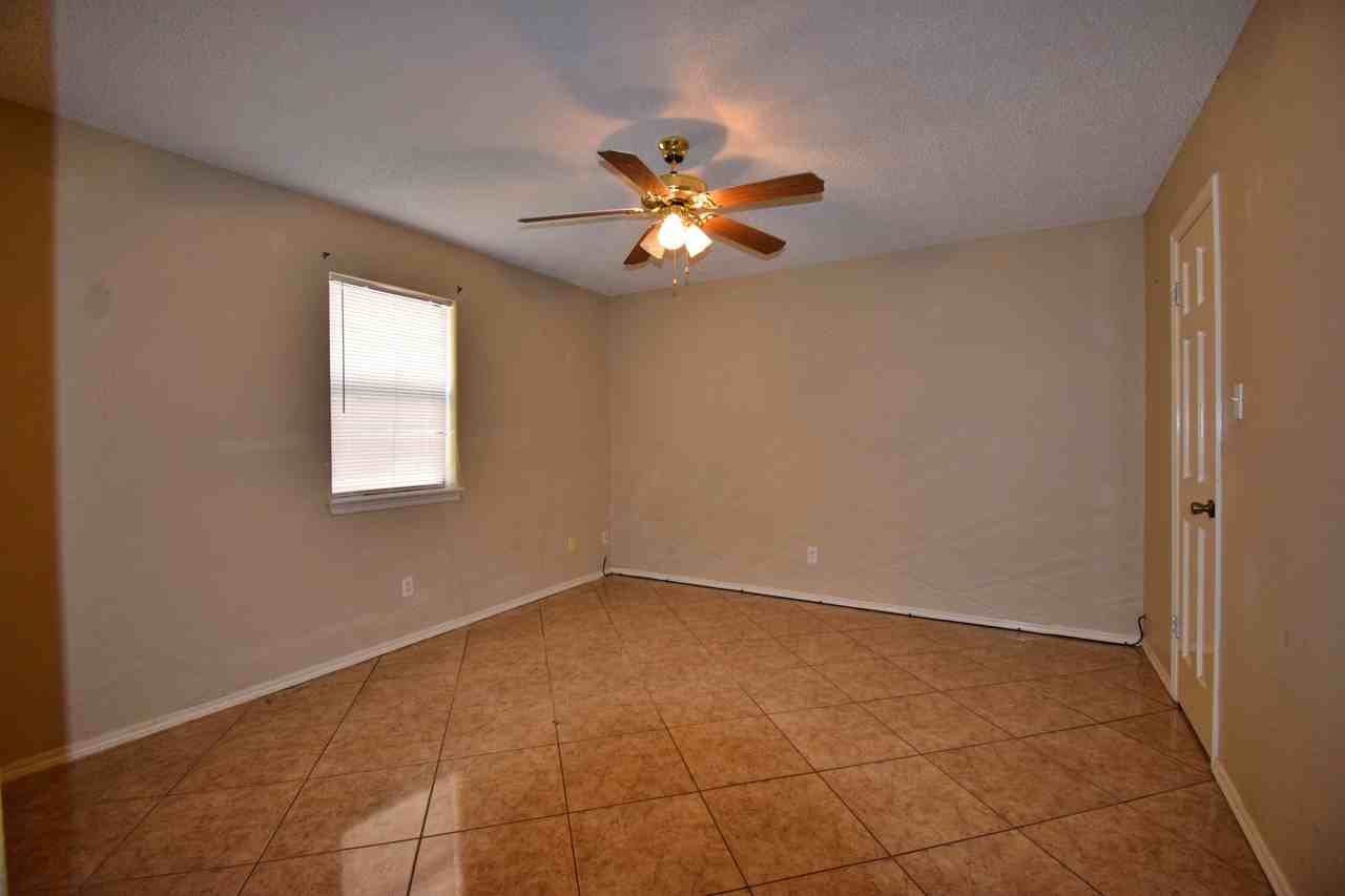 2210 Elisa Lane - Photo 5 of 50