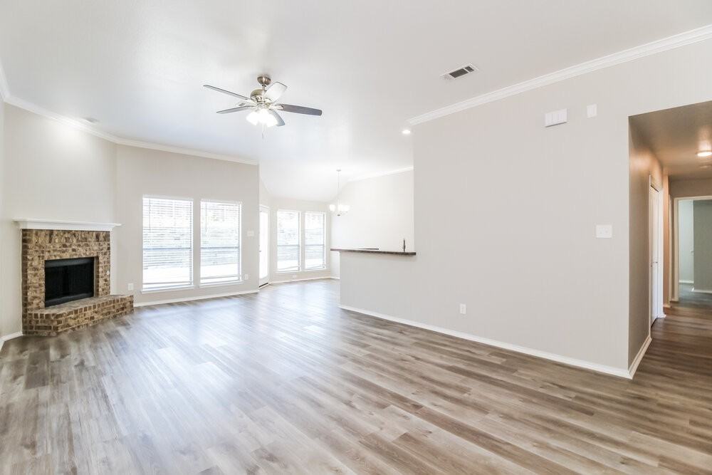 2952 Stockton St - Photo 3 of 16