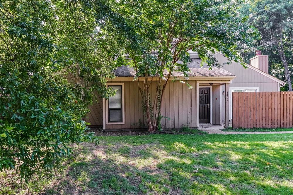 1407 Sandy Stone Ln - Photo 3 of 16