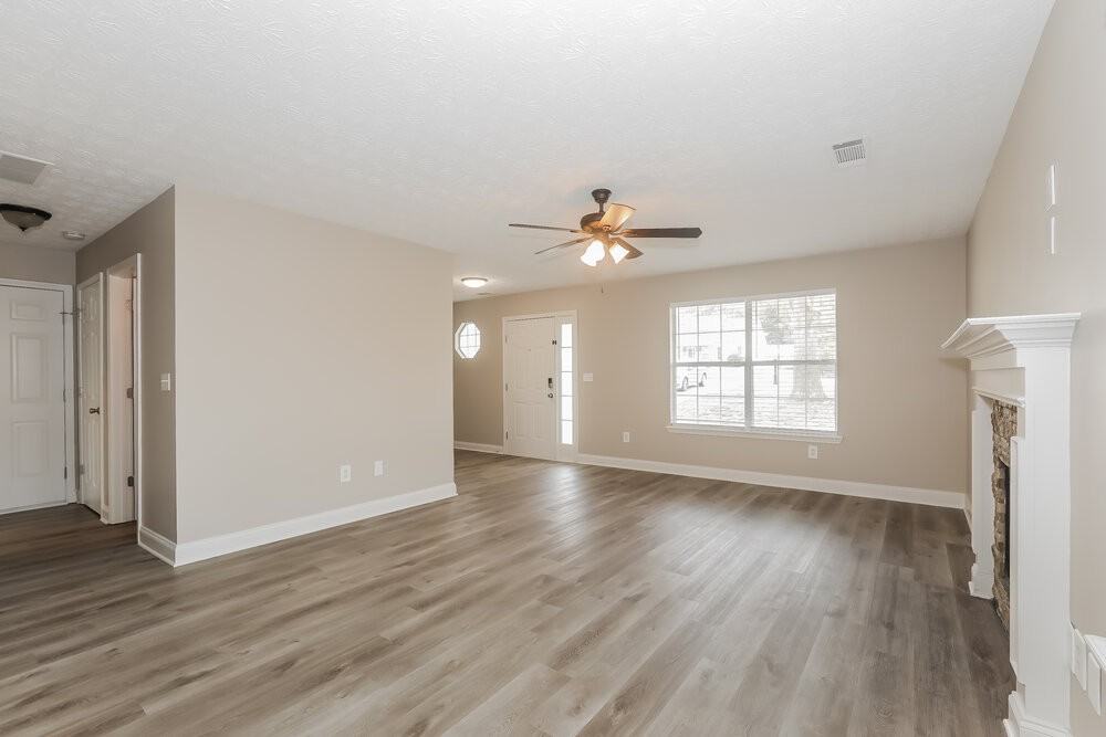 459 Clearwater Way - Photo 5 of 17