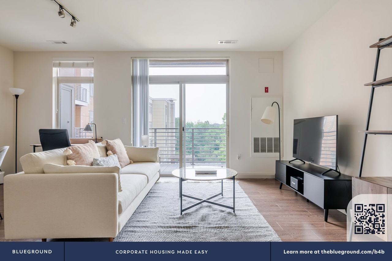 36 River St #1215 - Photo 6 of 46