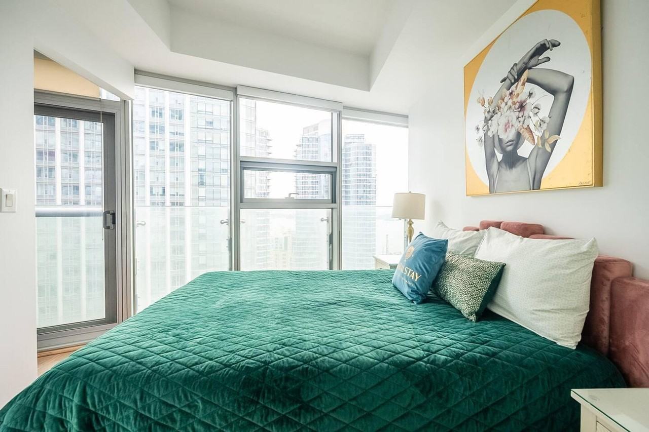 3 Bremner Blvd #1037034P - Photo 3 of 24