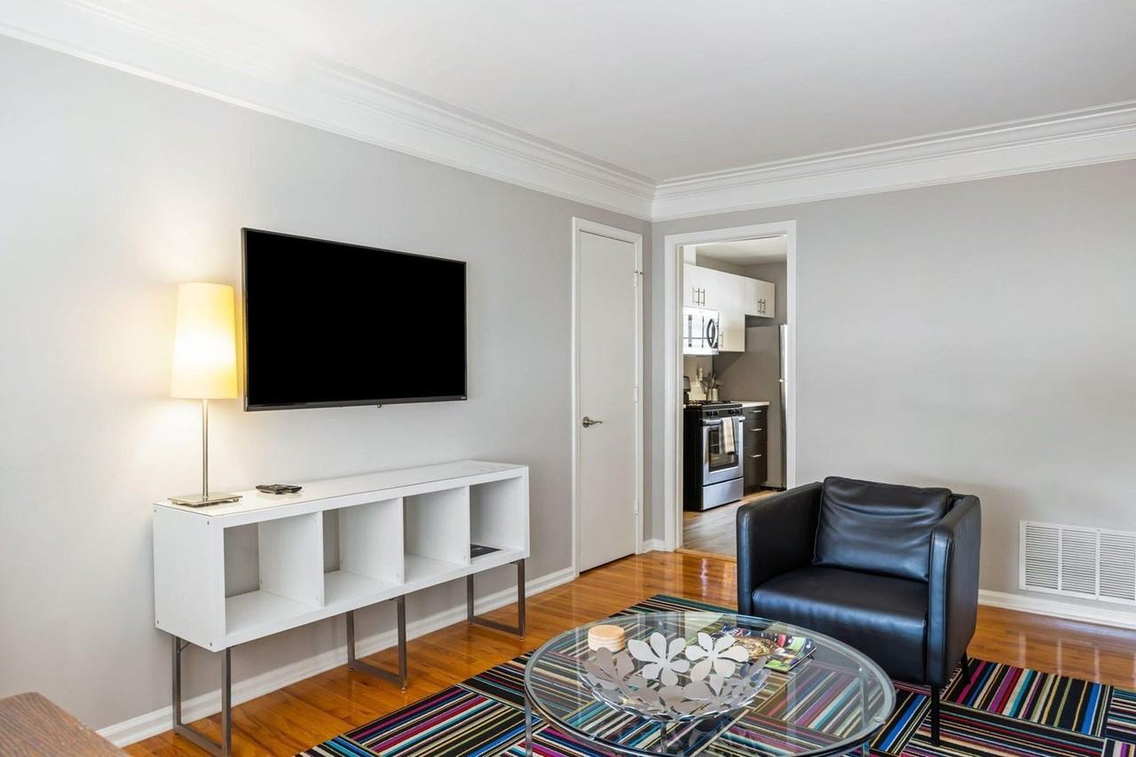 23 Standish Ave Nw #1226678P - Photo 4 of 25