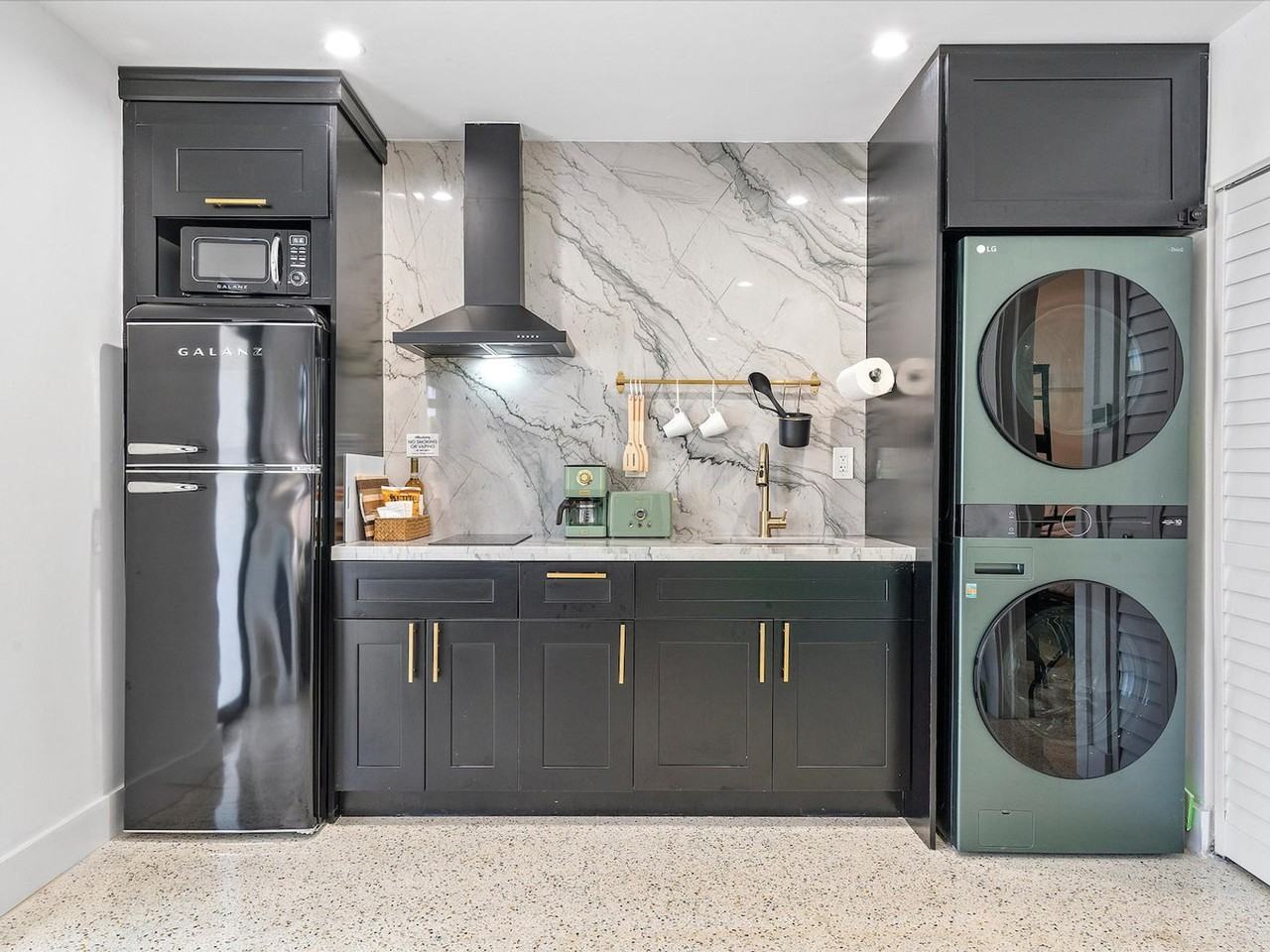 258 Nw 57th St #1258751P - Photo 5 of 28