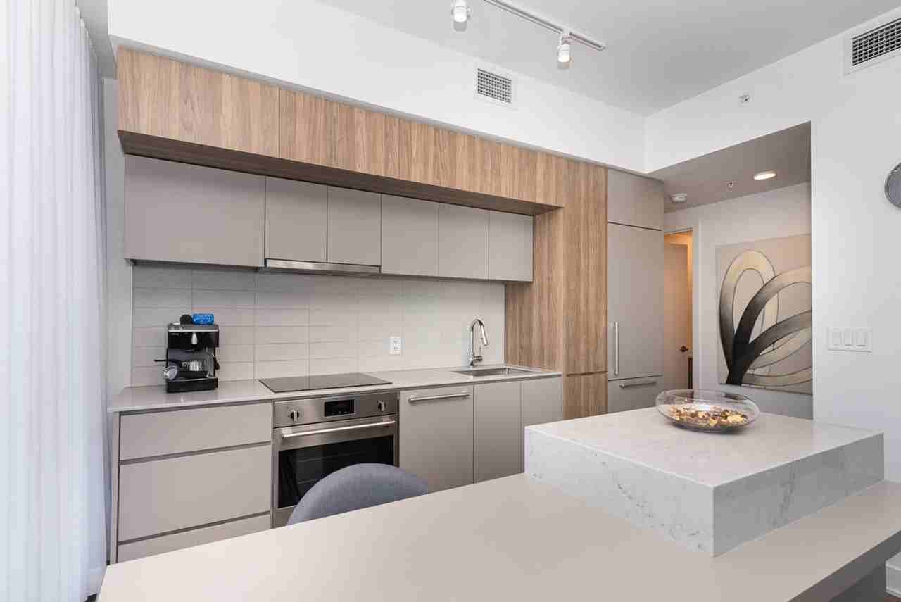 1160 Rue De La Gauchetière O #1261770P - Photo 4 of 36