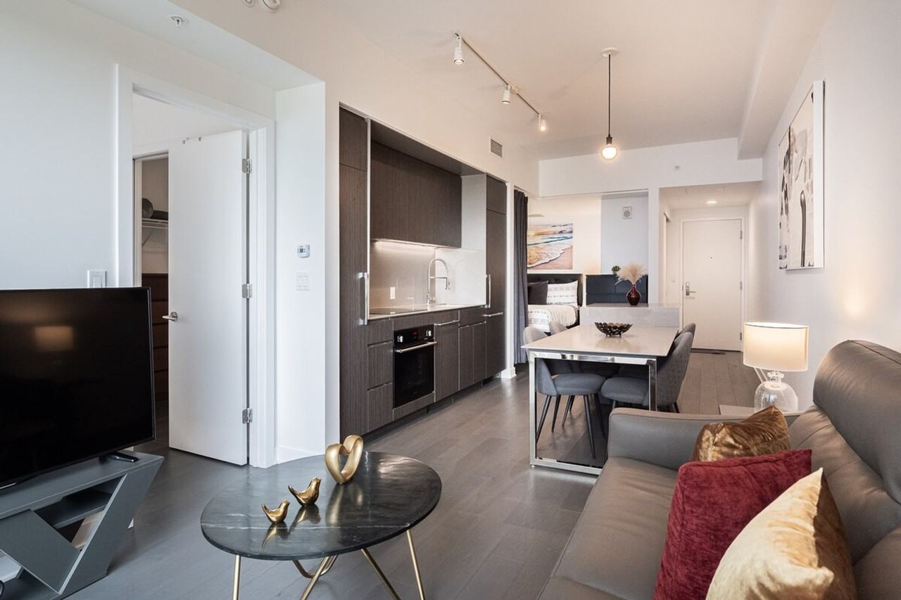 1080 Rue Stanley #1261798P - Photo 4 of 32