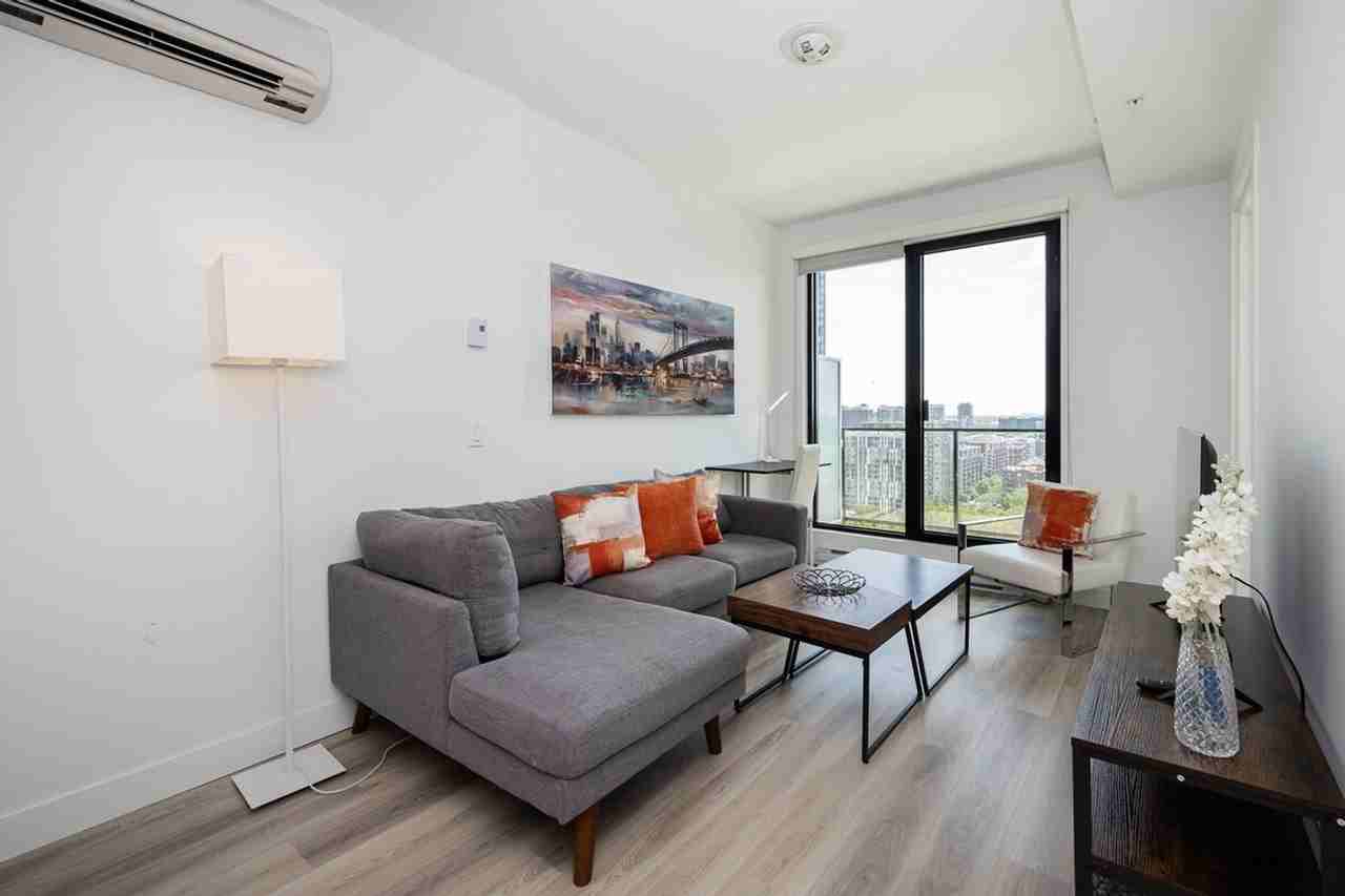 1417 Av Overdale #1261813P - Photo 2 of 46