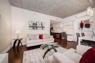 1238 Rue Sainte-élisabeth - Photo 1 of 1