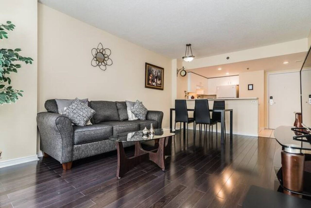 1255 Rue De Bullion #1261832P - Photo 2 of 16