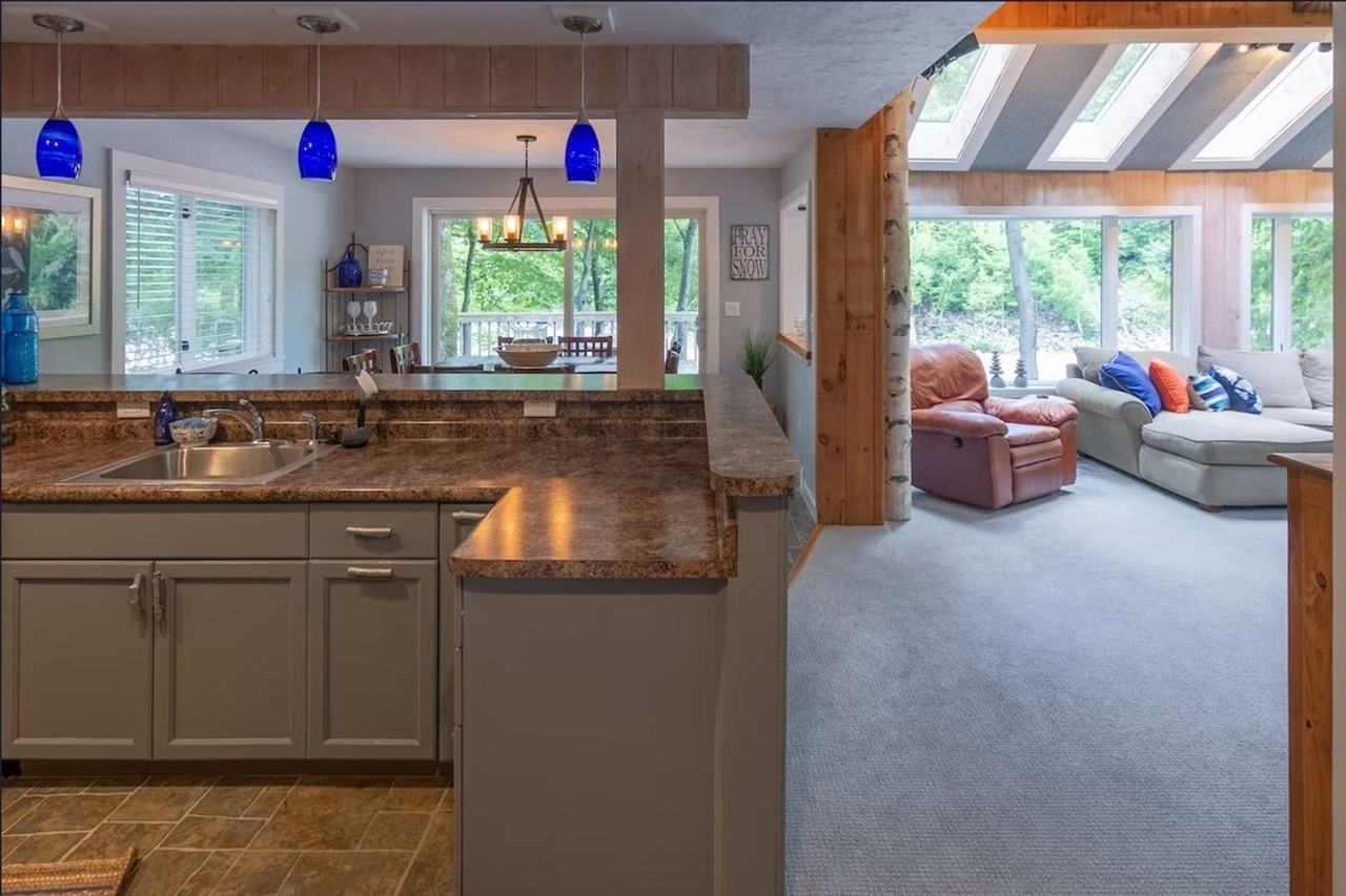 24 River View Dr #1262026P - Photo 3 of 39