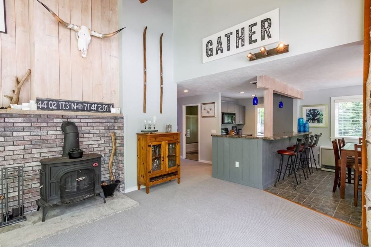 24 River View Dr #1262026P - Photo 4 of 39