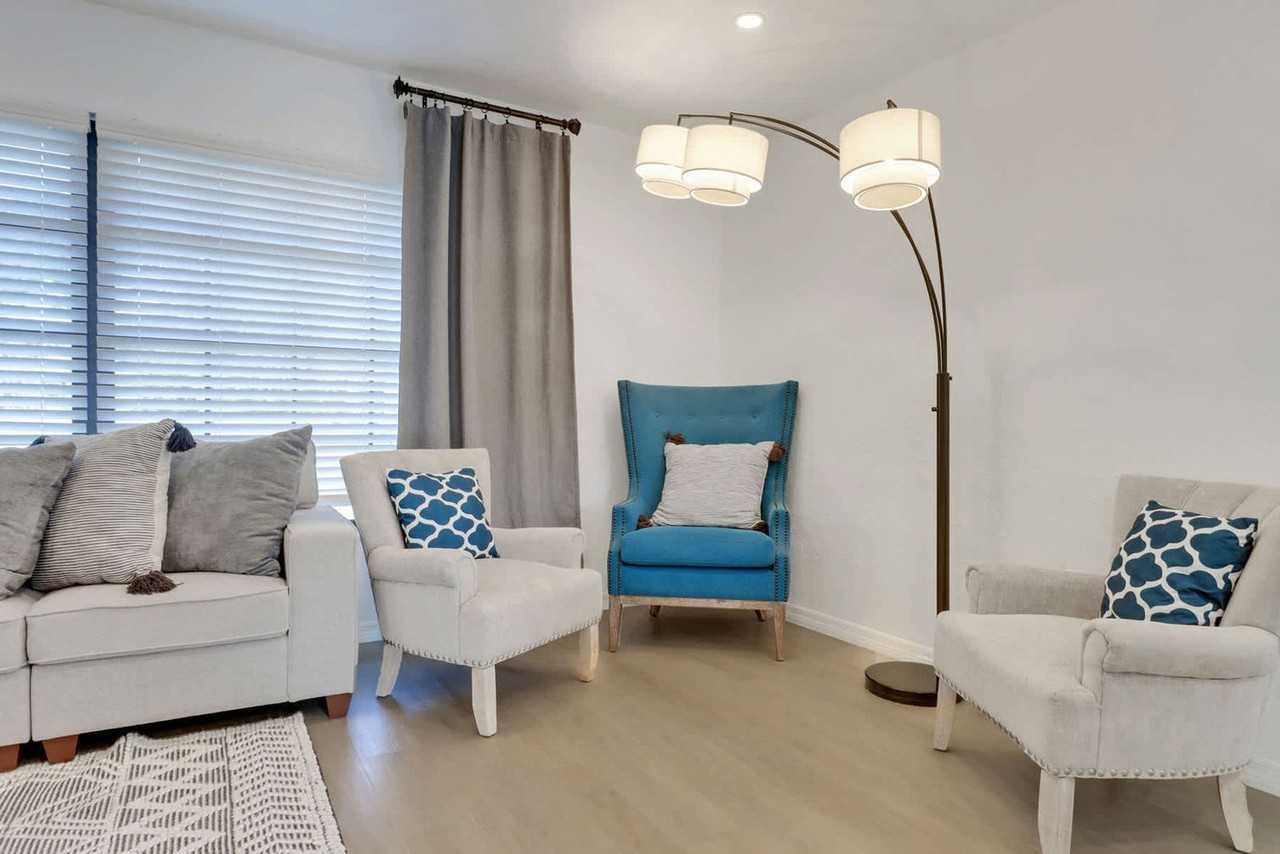 1514 Forest Lakes Blvd #1262269P - Photo 3 of 37