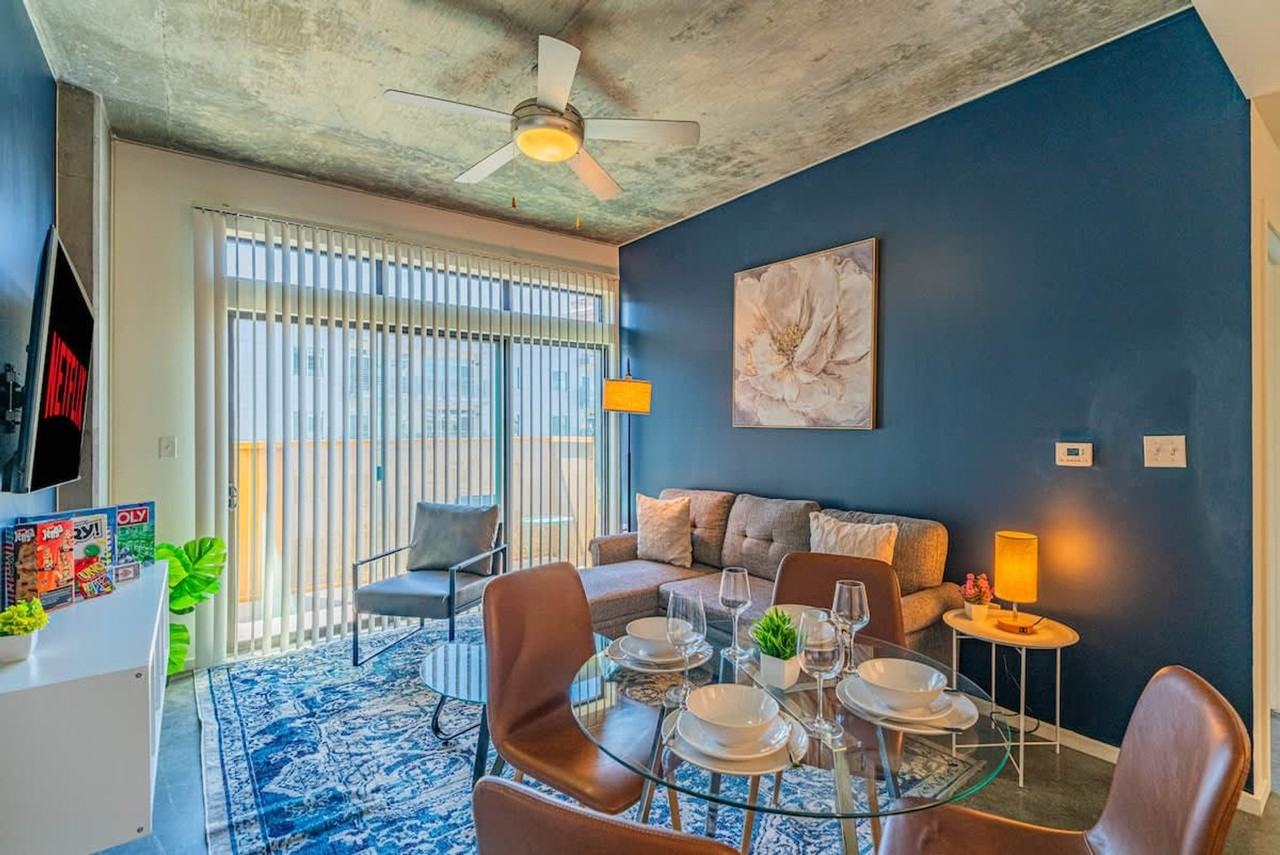 333 E Roosevelt St #1263211P - Photo 2 of 38