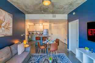 333 E Roosevelt St - Photo 1 of 1