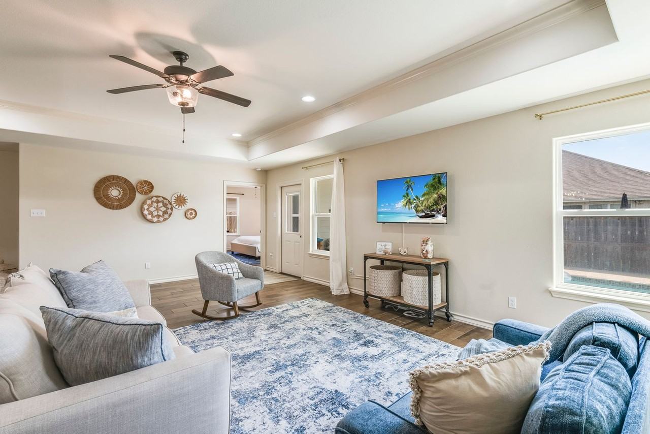 3230 Creek Side Dr #1268411P - Photo 4 of 37