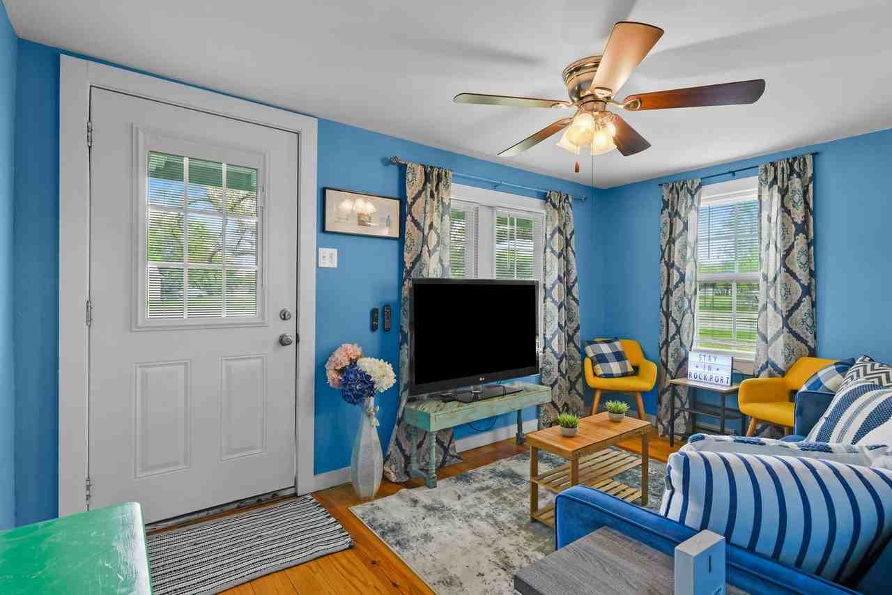 822 North Ann Street #1268440P - Photo 3 of 23