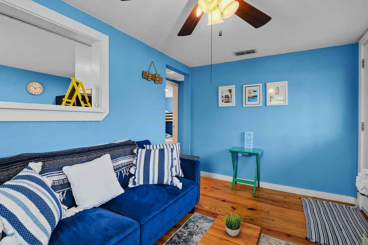 822 North Ann Street #1268440P - Photo 4 of 23