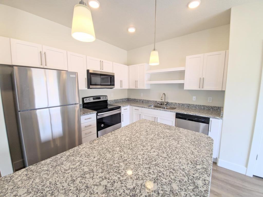 1035 W 600 S - Photo 3 of 13