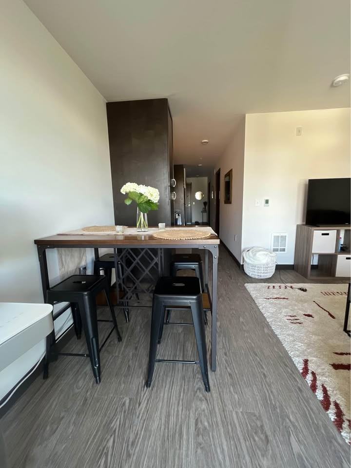 8612 Palatine Avenue North - Photo 3 of 10