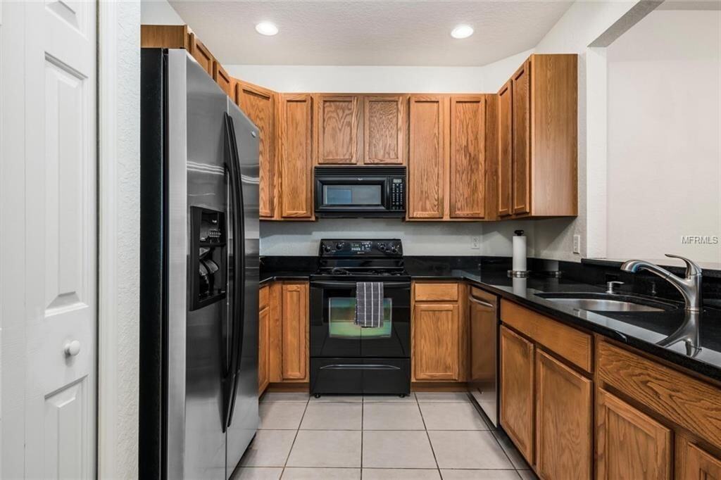 3742 Parkridge Cir #24-106 - Photo 4 of 12