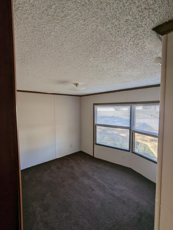 247 Ransdell Ln - Photo 3 of 12