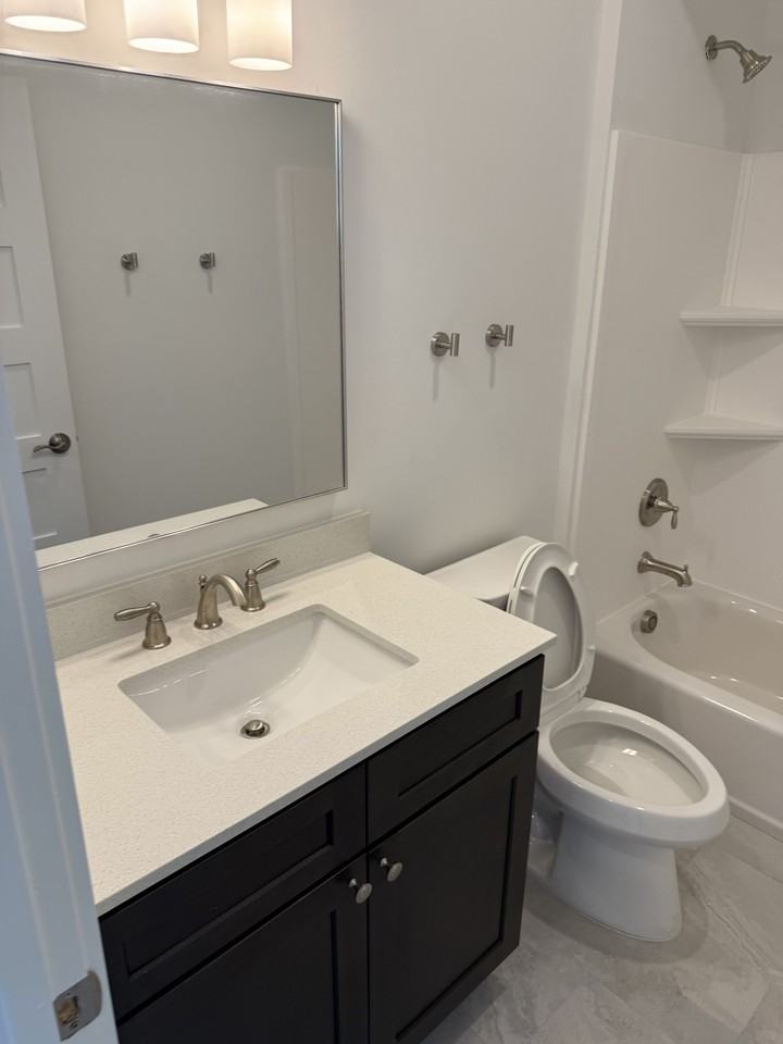530 E Park Ave #A - Photo 6 of 42
