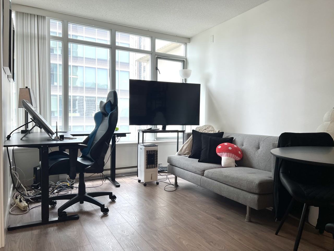 610 Granville Street #1106 - Photo 2 of 11