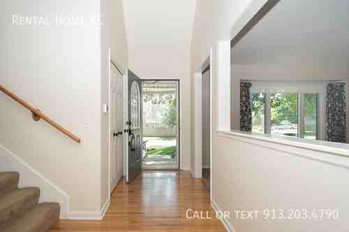 15118 W 83rd St - Photo 2 of 36