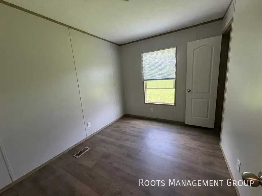 154 Southfork Dr #154S - Photo 2 of 10