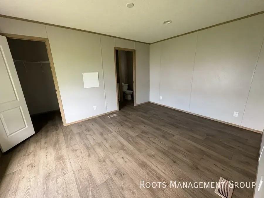 154 Southfork Dr #154S - Photo 3 of 10