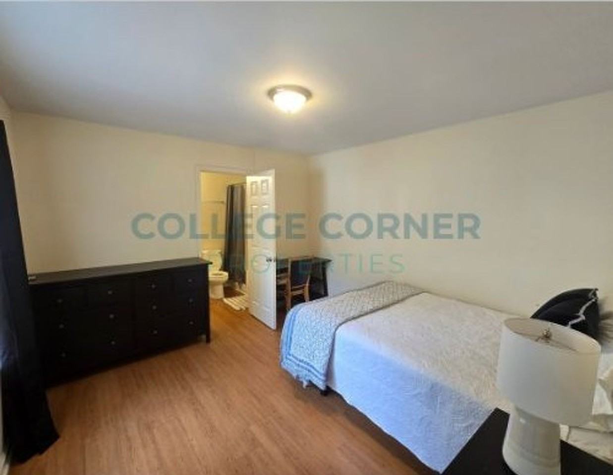 1048 Ranch Dr - Photo 5 of 21