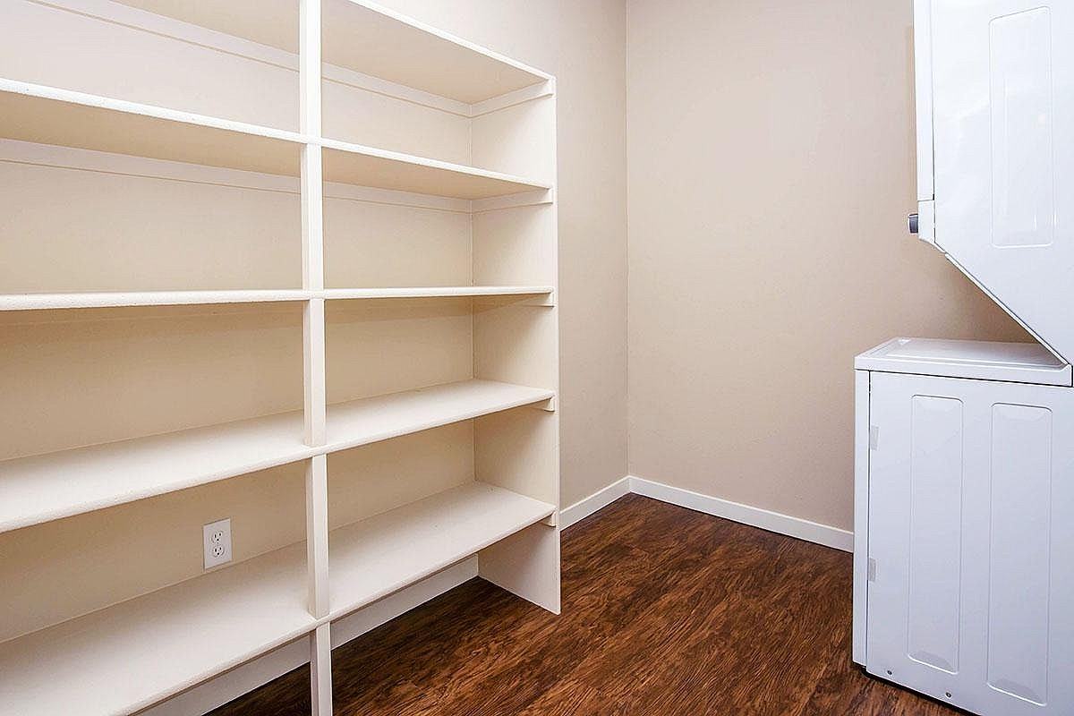 11 West | Student Housing - Photo 3 of 42