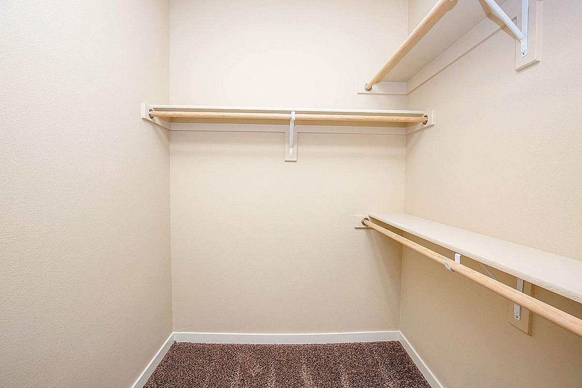 11 West | Student Housing - Photo 4 of 42