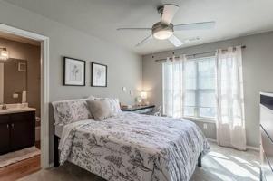 featured image of 1629 S Razorback Rd