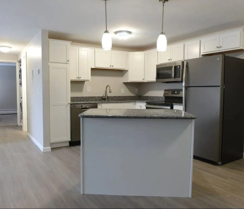 Village Terrace Apartment Homes - Photo 4 of 32