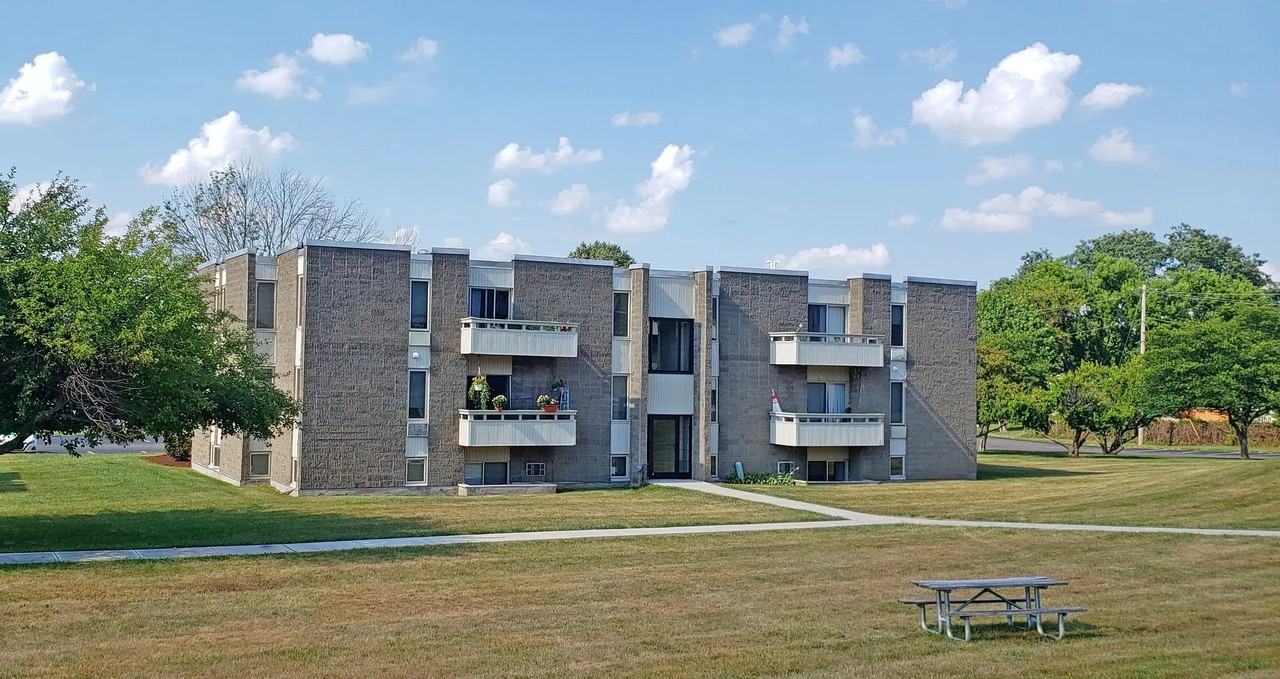 Village Terrace Apartment Homes - Photo 5 of 32