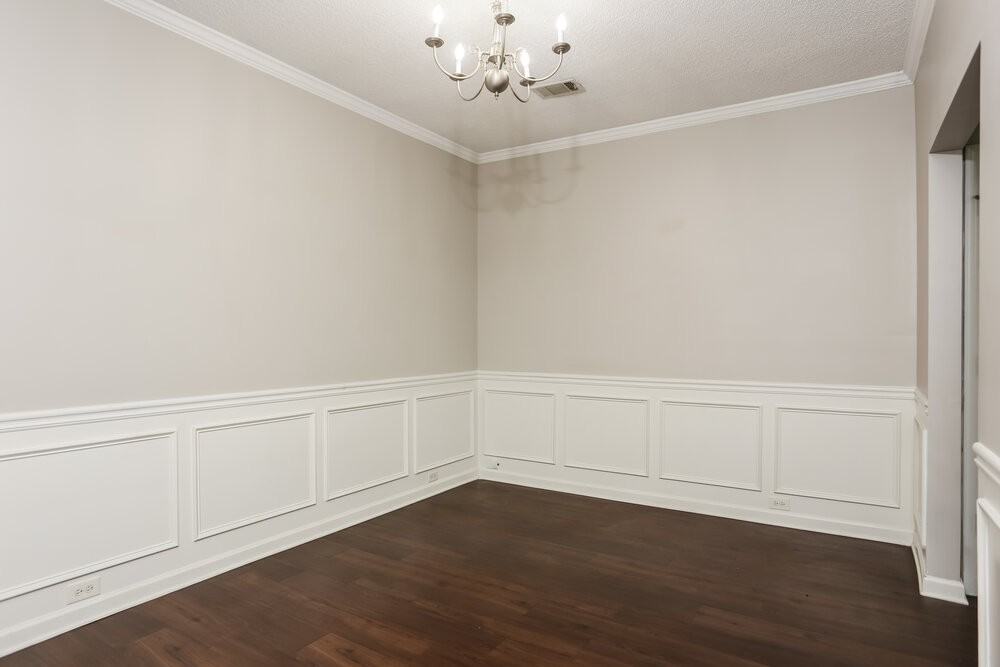 182 Stillwood Dr - Photo 7 of 17