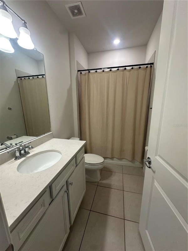 36887 Highland Meadows Ct - Photo 2 of 9