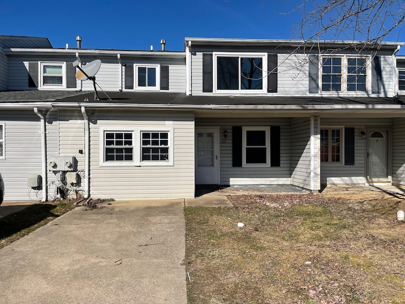 38 Stephanie Dr - Photo 2 of 20