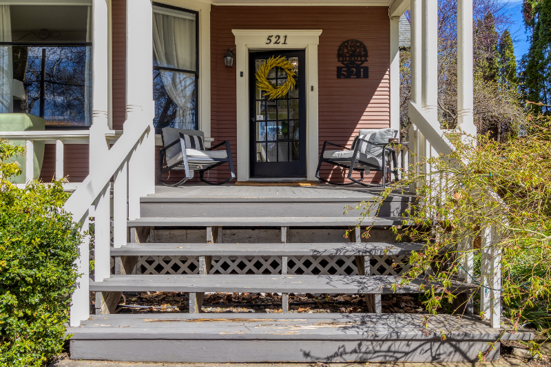 521 S 1st Ave - Photo 3 of 14