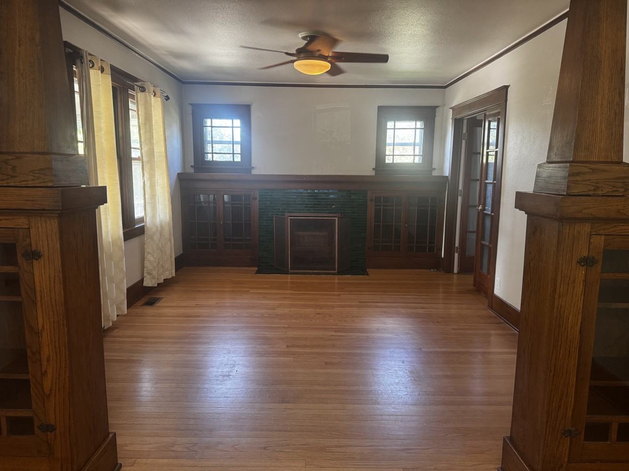 3220 Franklin Street - Photo 2 of 32