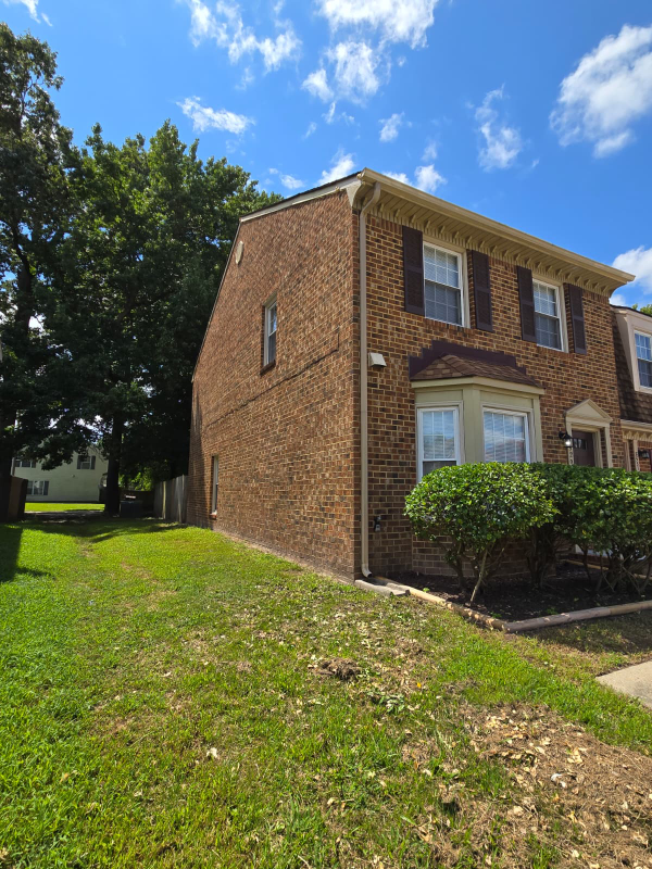 5529 Old Guard Cres - Photo 2 of 20